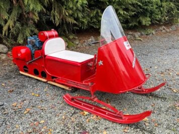 Polaris Sno-Traveler Pacer Snowmobile 1